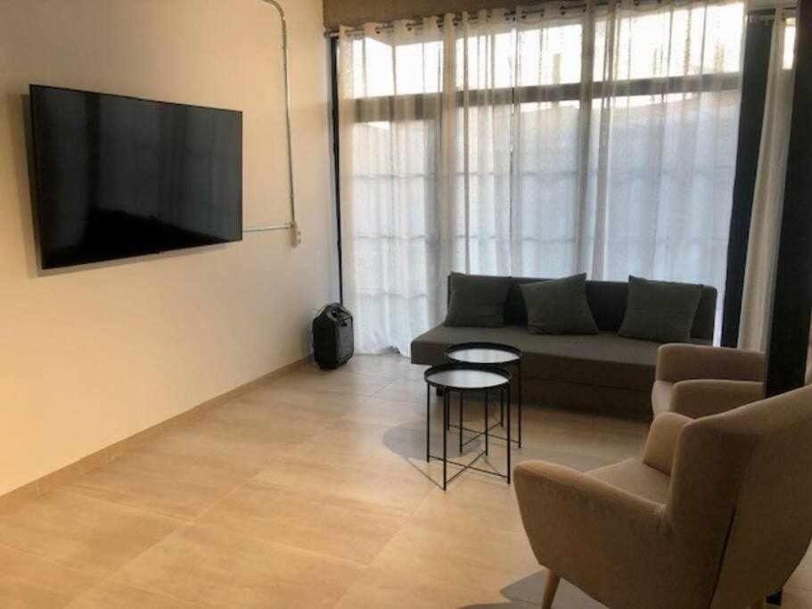 Alojamiento El Pez Casa Con Piscina Climatizada Villafranca de los Caballeros Exteriér fotografie
