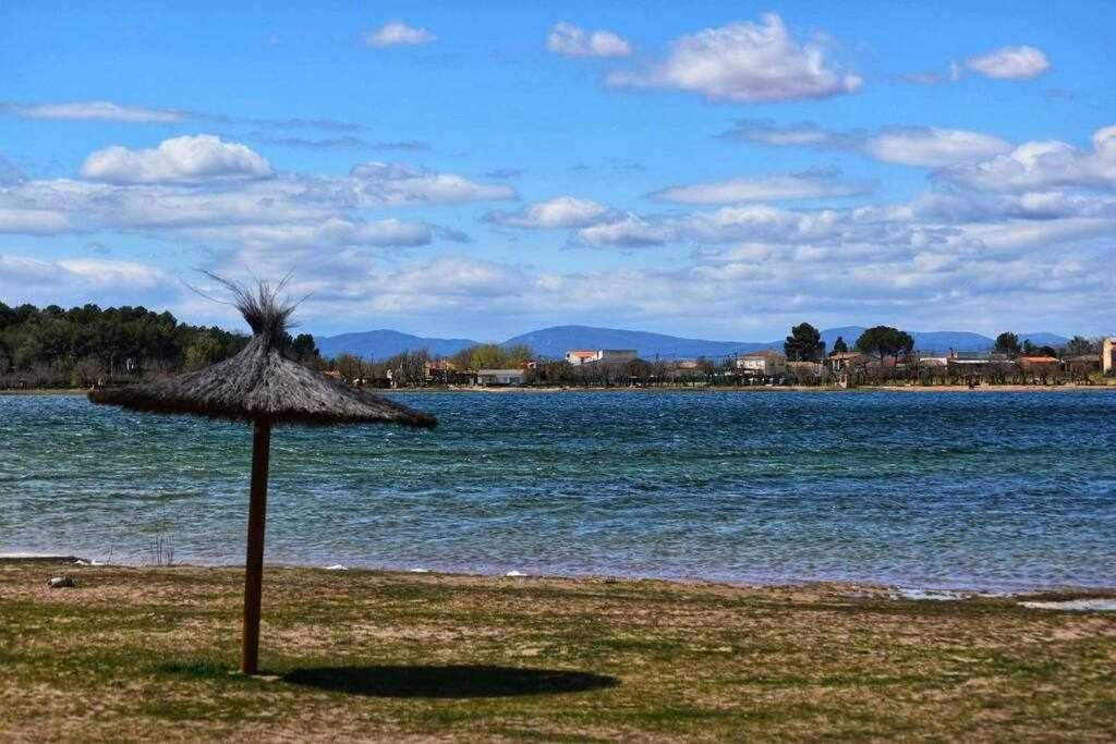 Alojamiento El Pez Casa Con Piscina Climatizada Villafranca de los Caballeros Exteriér fotografie