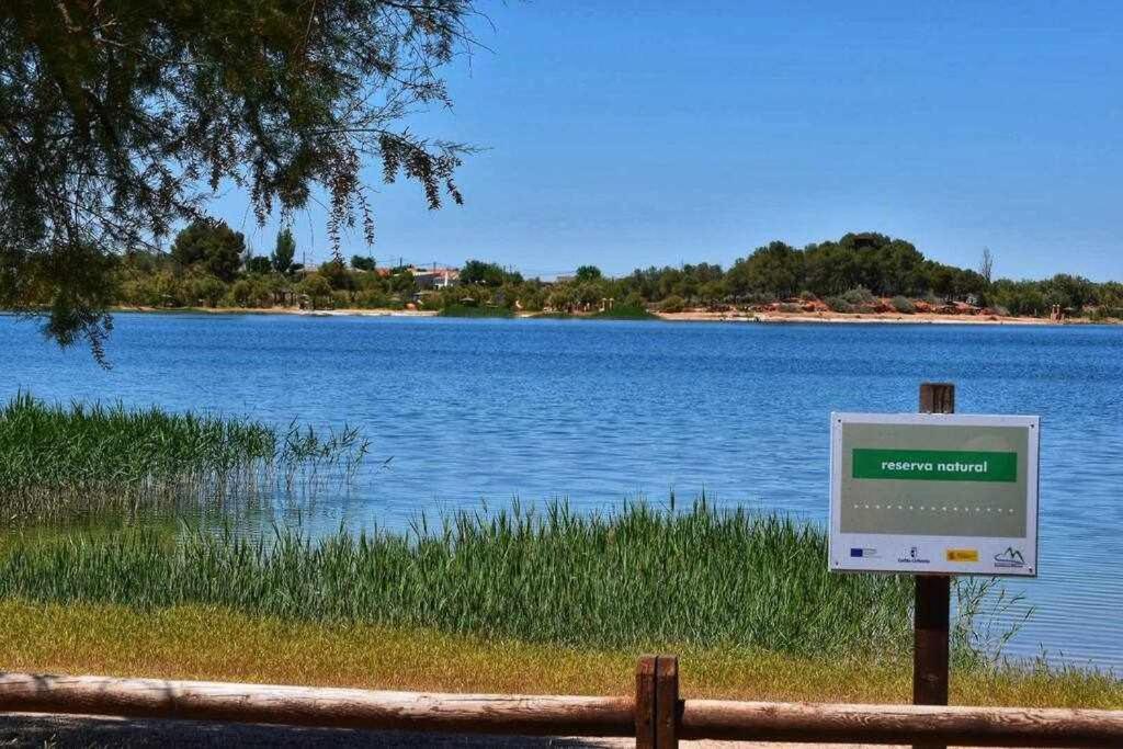 Alojamiento El Pez Casa Con Piscina Climatizada Villafranca de los Caballeros Exteriér fotografie