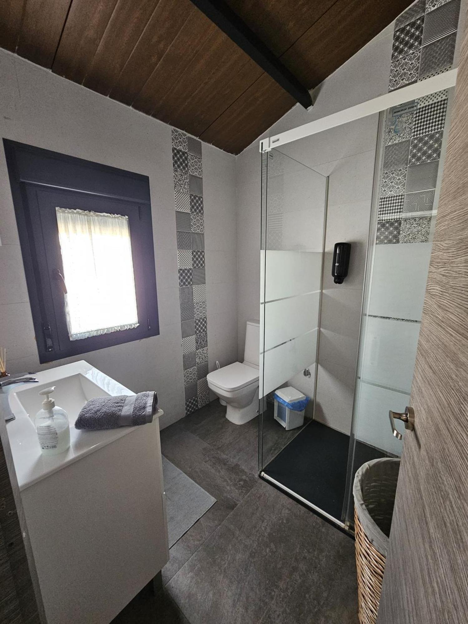 Alojamiento El Pez Casa Con Piscina Climatizada Villafranca de los Caballeros Exteriér fotografie