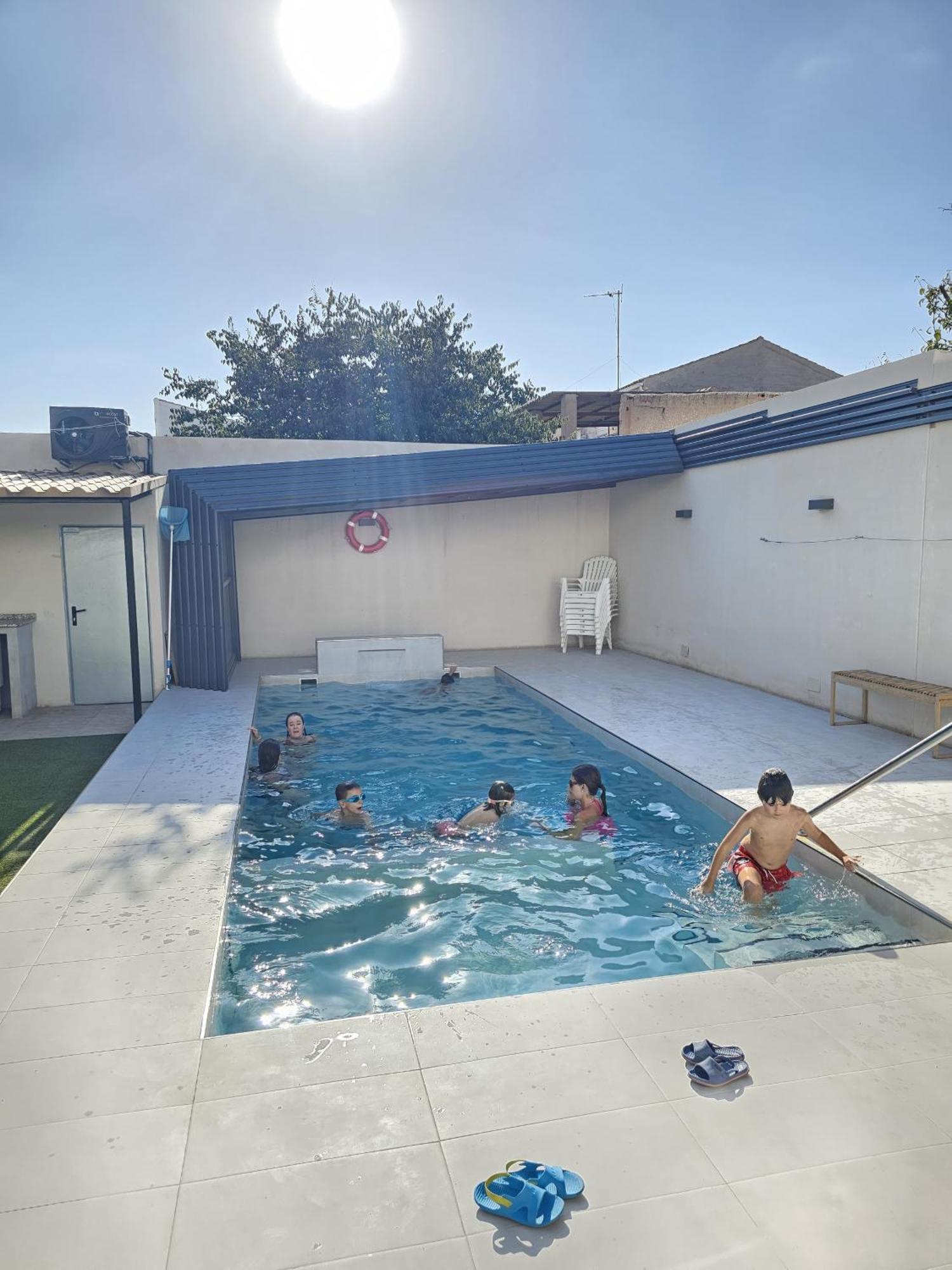 Alojamiento El Pez Casa Con Piscina Climatizada Villafranca de los Caballeros Exteriér fotografie