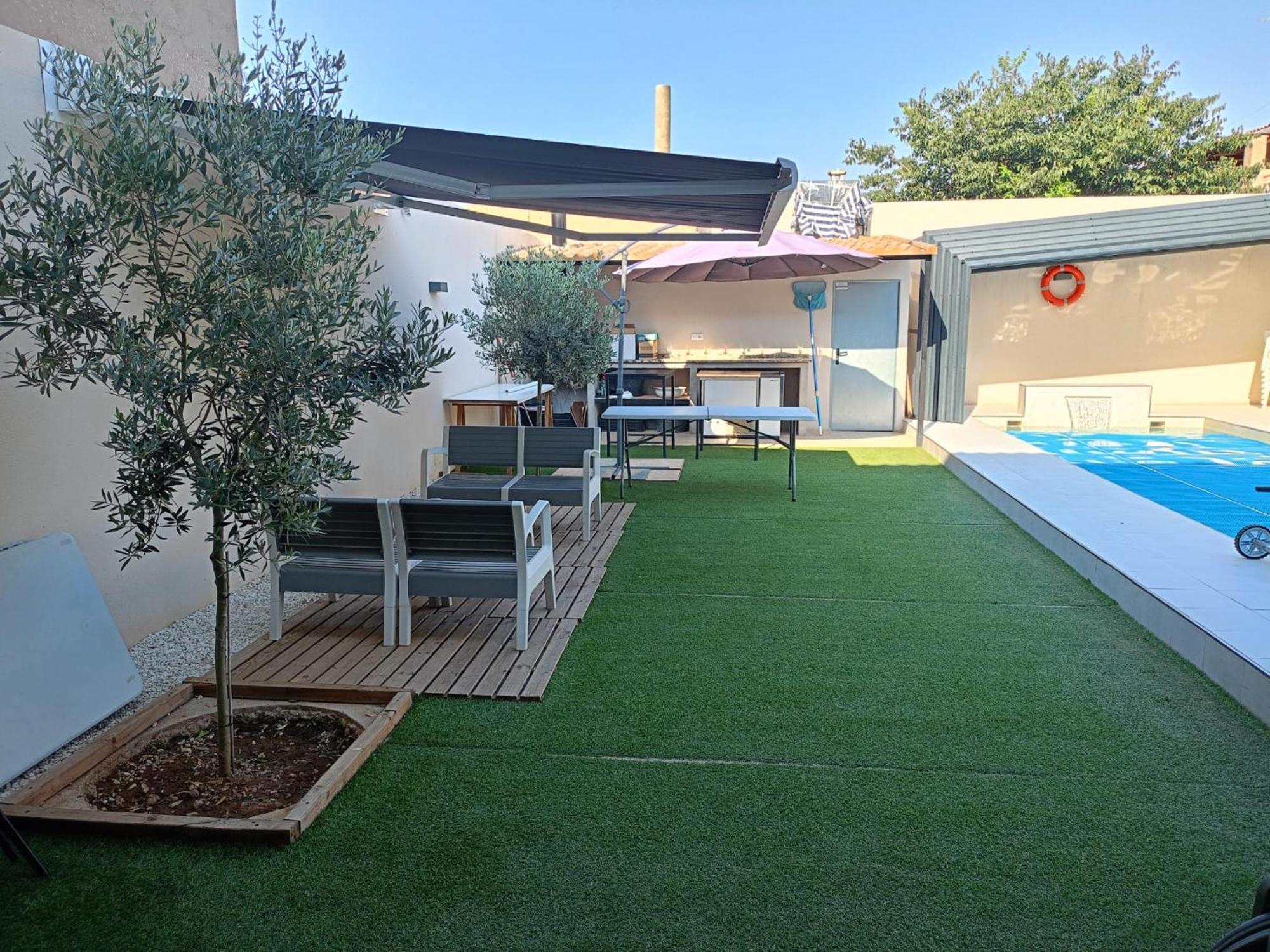 Alojamiento El Pez Casa Con Piscina Climatizada Villafranca de los Caballeros Exteriér fotografie